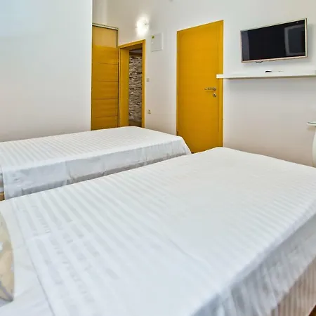 Διαμέρισμα Island Hvar Seaside Levanda With Beach, Pool & Seaview *