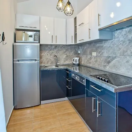 Island Hvar Seaside Levanda With Beach, Pool & Seaview *