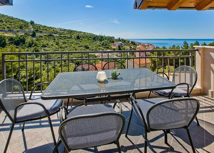 شقة Island Hvar Seaside Levanda With Beach, Pool & Seaview هفار