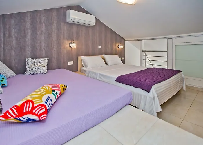 شقة Island Hvar Seaside Levanda With Beach, Pool & Seaview هفار