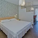 Island Hvar Seaside Levanda With Beach, Pool & Seaview Apartment