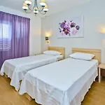 Island Hvar Seaside Levanda With Beach, Pool & Seaview Appartement