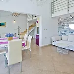 Island Hvar Seaside Levanda With Beach, Pool & Seaview *