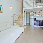 Island Hvar Seaside Levanda With Beach, Pool & Seaview Appartement