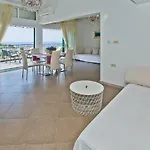 Appartement Island Hvar Seaside Levanda With Beach, Pool & Seaview