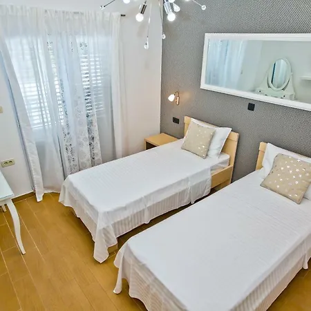 Island Hvar Seaside Levanda With Beach, Pool & Seaview