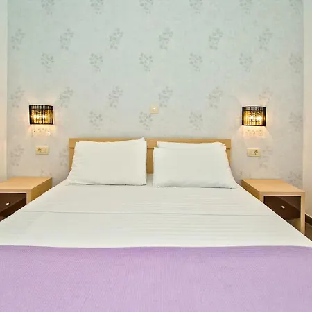 Island Hvar Seaside Levanda With Beach, Pool & Seaview Хвар