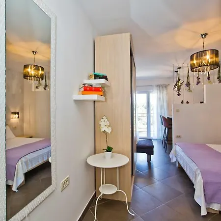 Island Hvar Seaside Levanda With Beach, Pool & Seaview Апартаменти Хвар