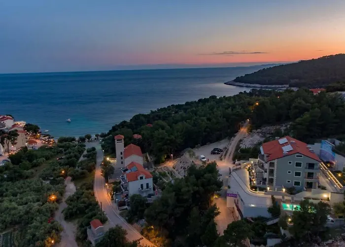 Island Hvar Seaside Levanda With Beach, Pool & Seaview Apartamento *