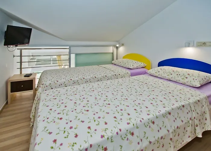 Island Hvar Seaside Levanda With Beach, Pool & Seaview * Hvar Town