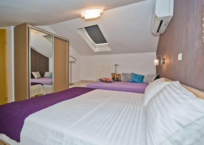 דירה Island Hvar Seaside Levanda With Beach, Pool & Seaview חוואר