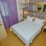 公寓 Island Hvar Seaside Levanda With Beach, Pool & Seaview *