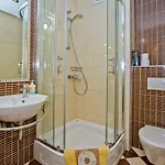 公寓 Island Hvar Seaside Levanda With Beach, Pool & Seaview *