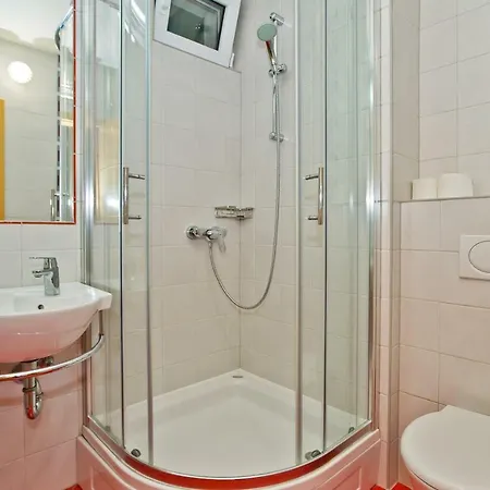 Apartamento Island Hvar Seaside Levanda With Beach, Pool & Seaview Hvar Town