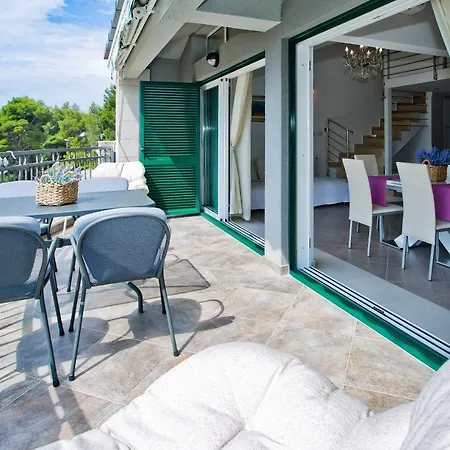 公寓 Island Hvar Seaside Levanda With Beach, Pool & Seaview *